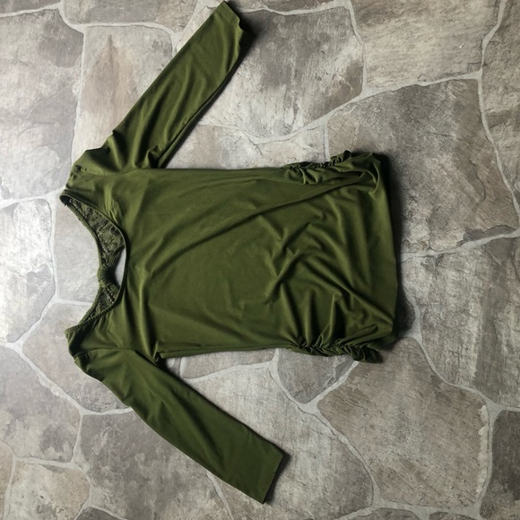 A green No Boundaries shirt - Picture 1 of 3